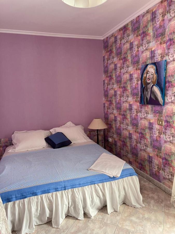 Casa Kamalei, Tra Plebiscito E Lungomare Apartment Naples Luaran gambar