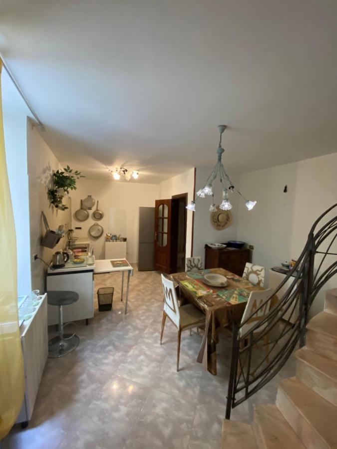 Casa Kamalei, Tra Plebiscito E Lungomare Apartment Naples Luaran gambar