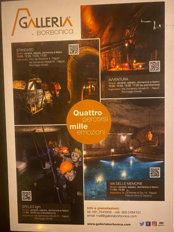 Casa Kamalei, Tra Plebiscito E Lungomare Apartment Naples Luaran gambar